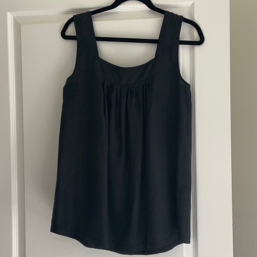 NWT Minnie Rose Silk Sleeveless Top